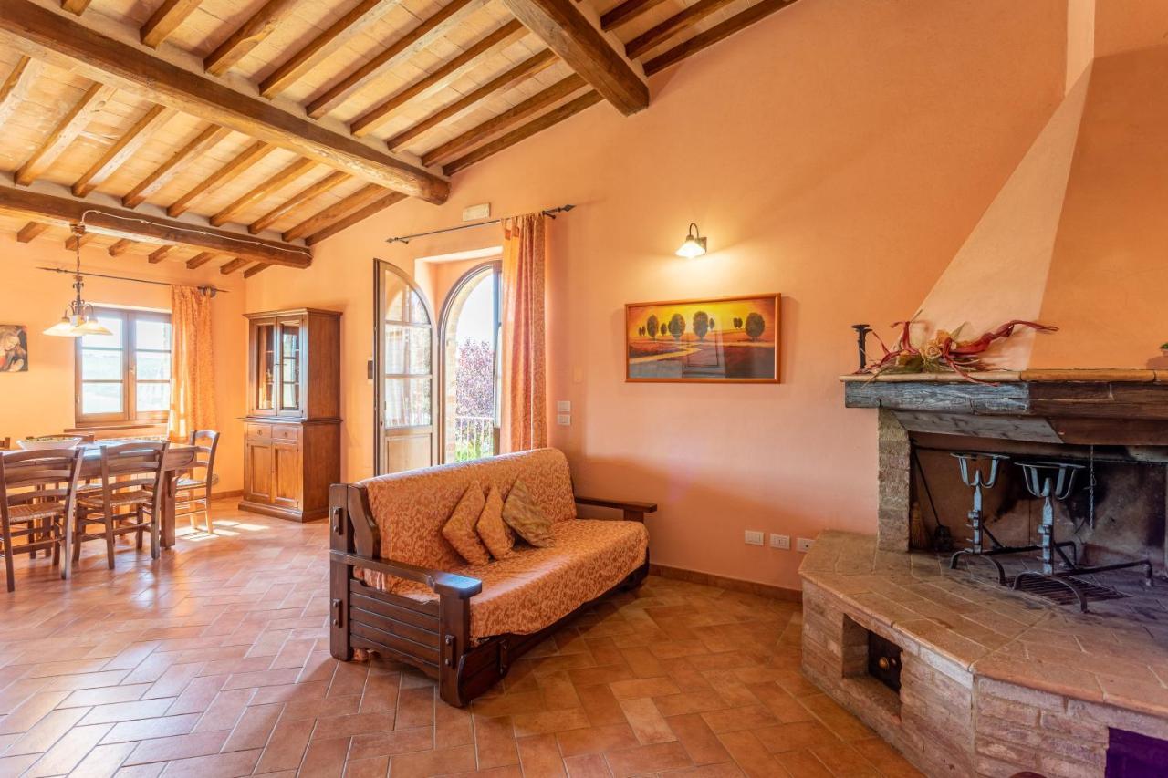 Agriturismo S. Eurosia มอนตาลชิโน ภายนอก รูปภาพ
