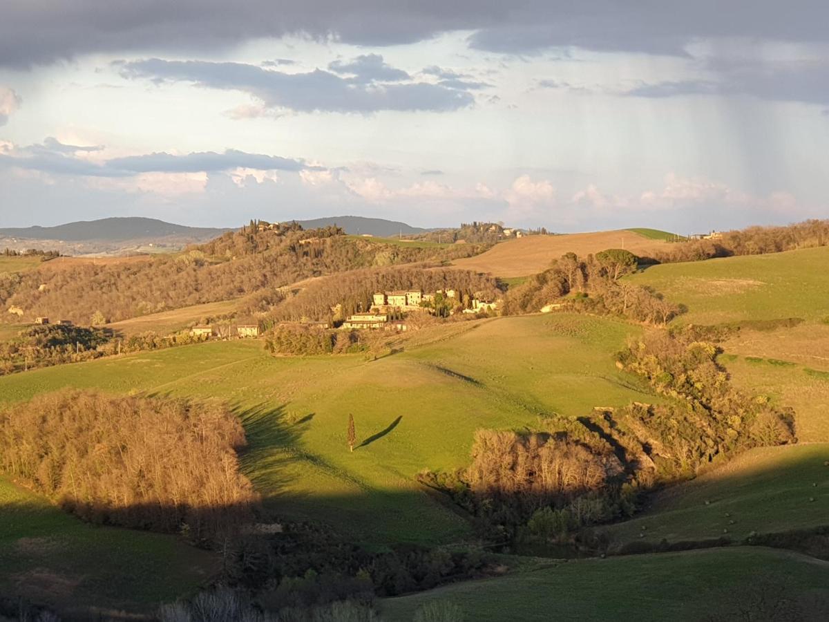 Agriturismo S. Eurosia มอนตาลชิโน ภายนอก รูปภาพ