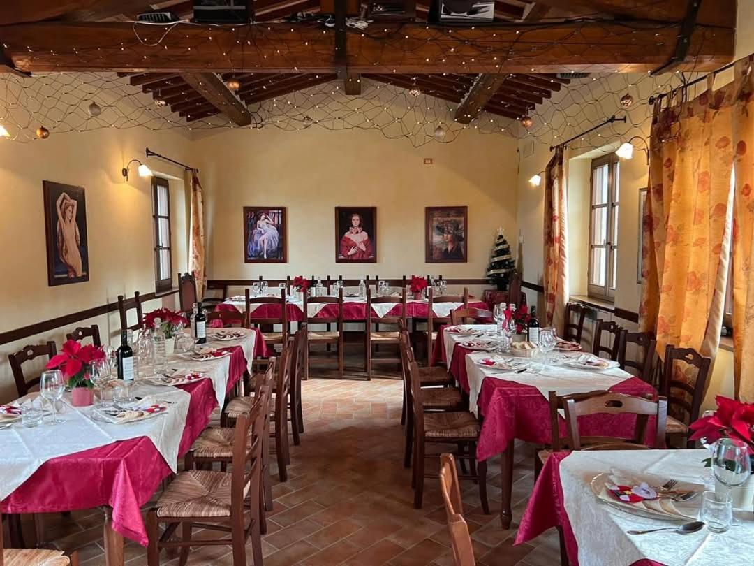 Agriturismo S. Eurosia มอนตาลชิโน ภายนอก รูปภาพ